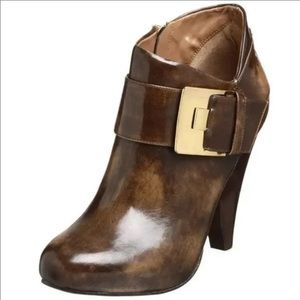 Vince Camuto Brown Yonkers Leather Buckle Ankle Bootie Heels 9.5 B